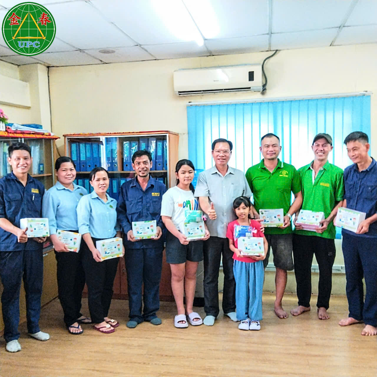 Kim Xuân Tặng Quà Tựu Trường năm học (2024 -2025) – Gửi Yêu Thương Đến Con Em Cán Bộ Nhân Viên