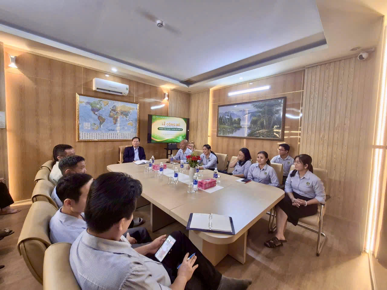 thành lập phòng kinh doanh thương mại điện tử, chuyển đổi số, Kim Xuân, E-Commerce Business Department, thương mại điện tử B2B.